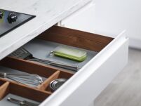 JOSEPH JOSEPH - Peel Store - Obieraczka z pojemnikiem - 4