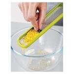 JOSEPH JOSEPH - Mini zester do owoców ze zintegrowaną osłoną ostrza, zielony - 4