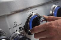 BROIL KING - Grill gazowy Imperial 690 Black - 9