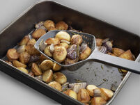 JOSEPH JOSEPH - Scoop Plus - Łyżka cedzakowa, duża - czarna - 3